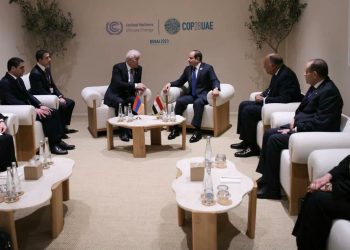 الرئيس السيسي يلتقى نظيره الأرميني في دبي ويتفقان على دفع مسيرة التعاون