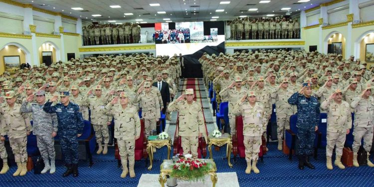 وزير الدفاع يشهد المرحلة الرئيسية لمشروع مراكز القيادة التعبوى بالمنطقة الجنوبية العسكرية 1