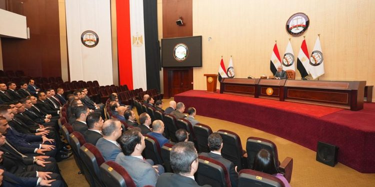 النائب العام يلتقي عددًا من أعضاء النيابة العامة بدائرة استئناف القاهرة 1