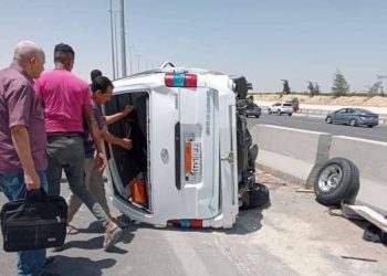 إصابة 12 شخصا فى حادث سيارة على طريق مطروح 4