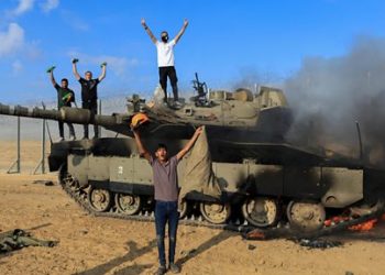 كتائب القسام تستهدف دبابة إسرائيلية وسط قطاع غزة 2