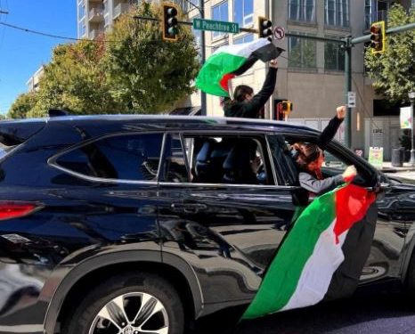 أعلام فلسطين في شوارع أمريكا لدعم غزة
