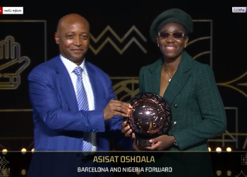أسيسات أوشوالا أفضل لاعبة في إفريقيا لعام 2023 6