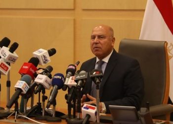 وزير النقل يشهد توقيع عقد إدارة وتشغيل محطات الركاب السياحية بموانئ البحر الأحمر 11