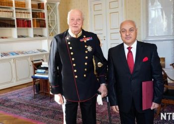 سفير مصر في أوسلو يقدم أوراق اعتماده إلى ملك النرويج 1