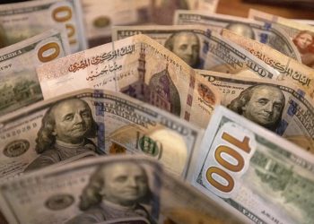 سعر الدولار في السوق السوداء يصل إلى 59 جنيهاً في مصر 2