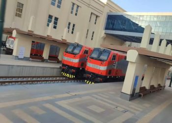 السكة الحديد تجرى اصطفافا للقطارات داخل محطة صعيد مصر الجديدة تمهيدا لتشغيلها 7