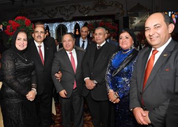 الحكومة على مائدة البرلماني.. وزراء ونواب يحتفلون بزفاف نجل زكريا حسان 5