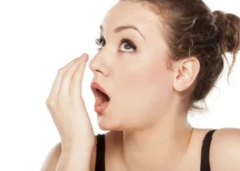 5 أمراض خطيرة وراء رائحة الفم الكريهة  7
