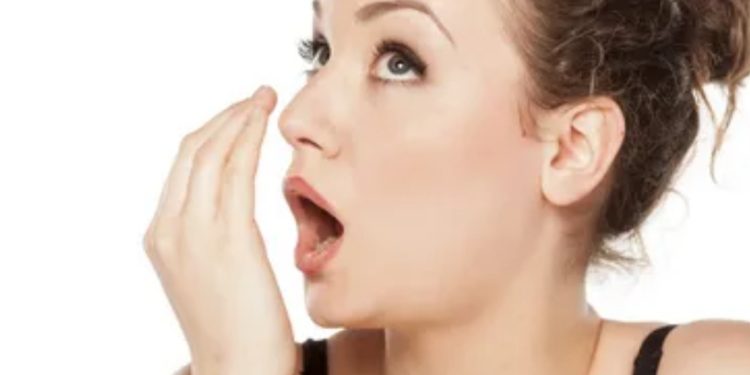 5 أمراض خطيرة وراء رائحة الفم الكريهة  1