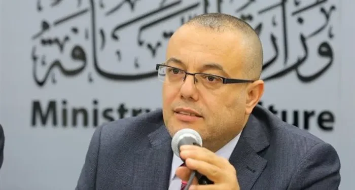الدكتور عاطف أبو سيف وزير الثقافة الفلسطيني
