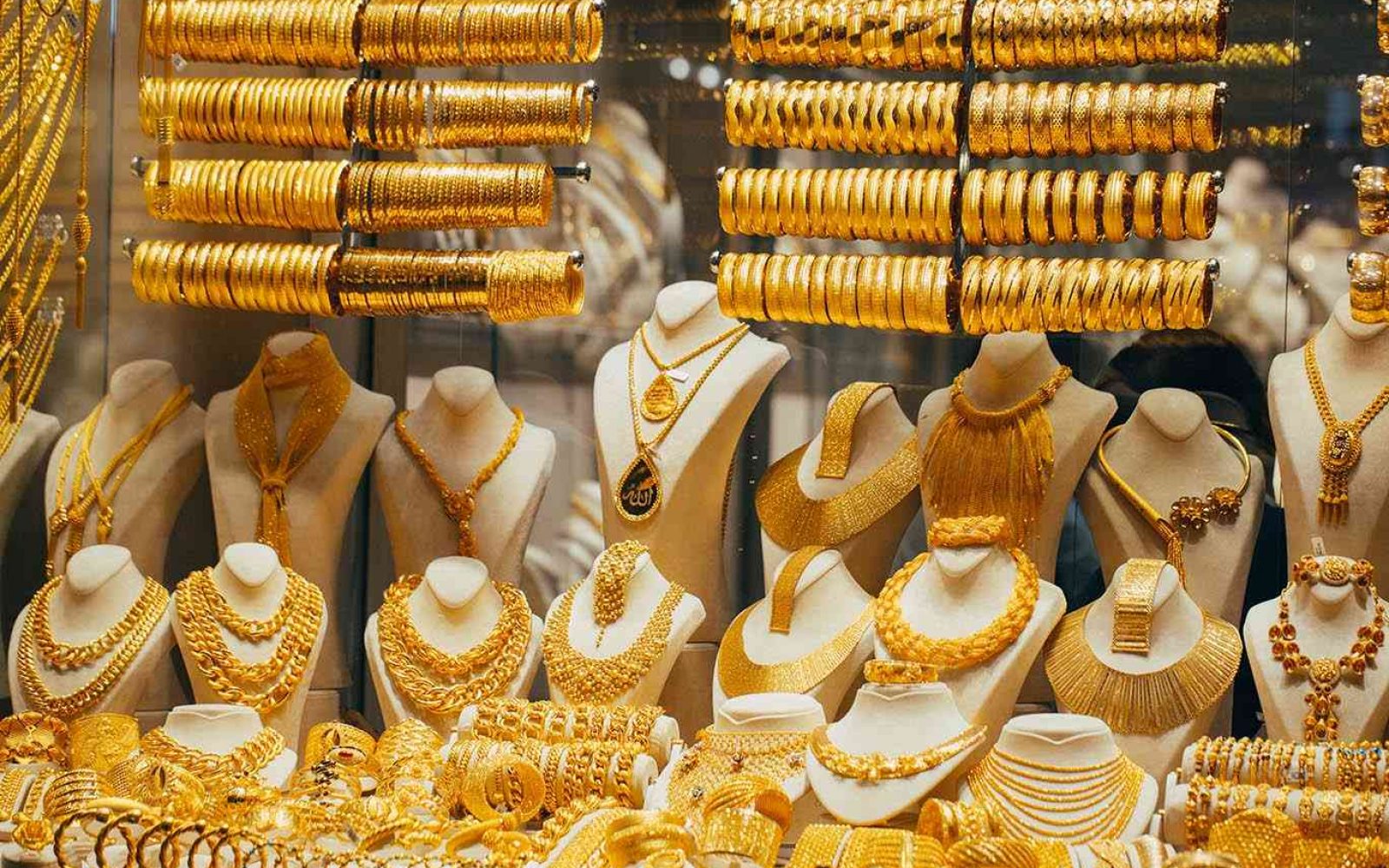 أسعار الذهب اليوم الثلاثاء 23 يناير 2024 في مصر