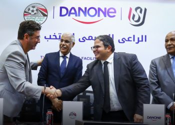 اتحاد الكرة يوقع عقد رعاية جديد للمنتخب الوطني مع دانون مصر 4