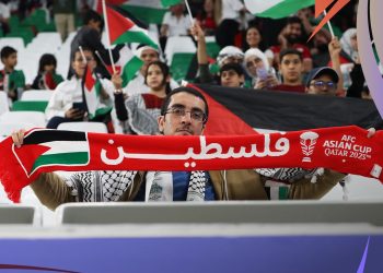 "تهتف لغزة".. جماهير إيران تواسي فلسطين بعد الفوز برباعية في كأس آسيا 2