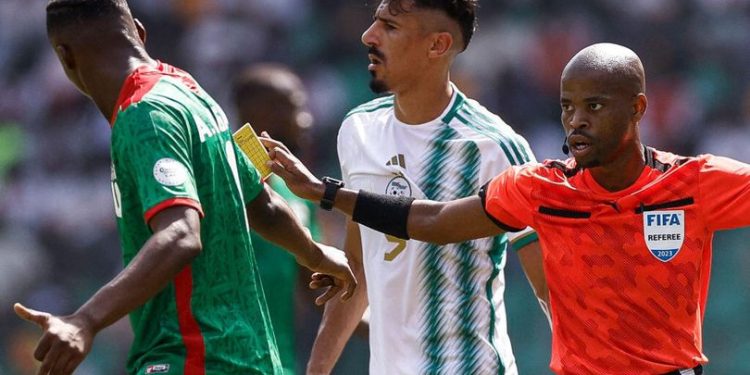 أمم أفريقيا.. منتخب الجزائر يتأخر أمام بوركينا فاسو بهدف في الشوط الأول 1