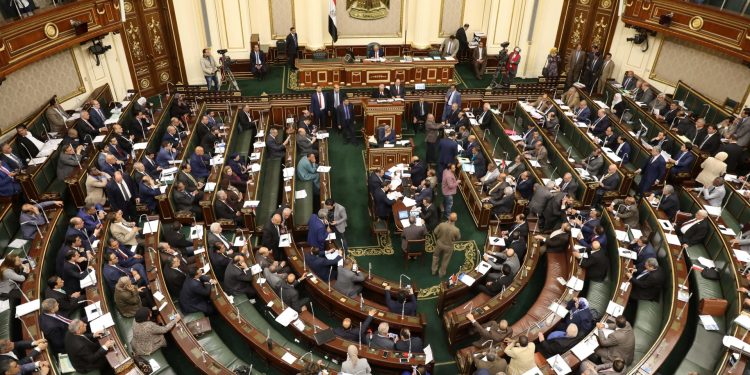 مجلس النواب يوافق على تعجيل موعد استحقاق العلاوات الدورية