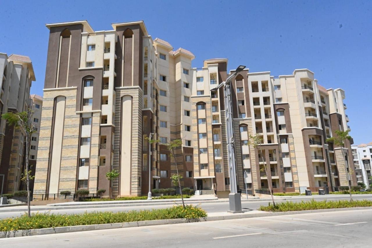 وزير الإسكان: مشروعات الخدمات والمرافق بالحي السكني الثالث يضم 24 ألف وحدة سكنية 1