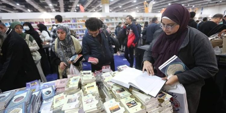 مبيعات إصدارات قطاعات وزارة الثقافة تتجاوز 650 ألف نُسخة بالدورة 55 بمعرِض القاهرة الدولي للكتاب