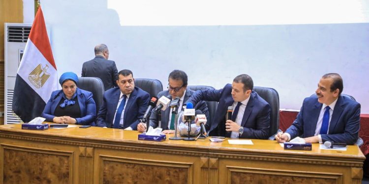 وزير الصحة يشهد القرعة العلنية لاختيار أعضاء البعثة الطبية المصرية لموسم حج (1445- 2024) 1