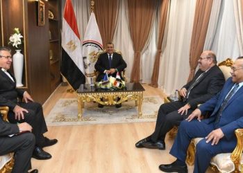 وزير الإنتاج الحربي يستقبل سفير "البوسنة والهرسك" بالقاهرة لبحث التعاون