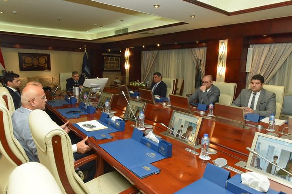 اجتماع هام بين الفريق أسامة ربيع والرئيس التنفيذي لمجموعة "MSC" بشأن منطقة البحر الأحمر 3