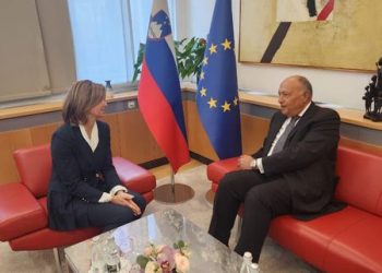 وزير الخارجية يعقد مباحثات مع نظيرته السلوفينية بـ لوبليانا 3