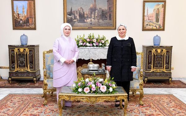 انتصار السيسي مرحبة بـ قرينة الرئيس التركي: خطوة عزيزة للسيدة التركية الأولى على أرض مصر 1
