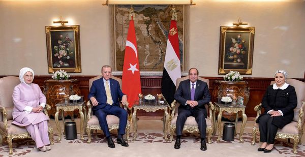 انتصار السيسي مرحبة بـ قرينة الرئيس التركي: خطوة عزيزة للسيدة التركية الأولى على أرض مصر 3