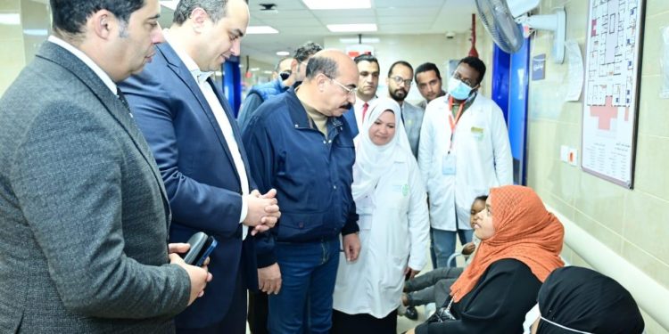 محافظ أسوان: تقديم 35 ألف خدمة طبية بمركز طب أسرة السيل
