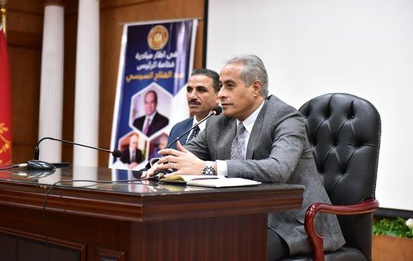 وزير العمل يشهد إطلاق البث الأولي "للمنصة الإلكترونية" للعمالة غير المنتظمة بـ بورسعيد 1