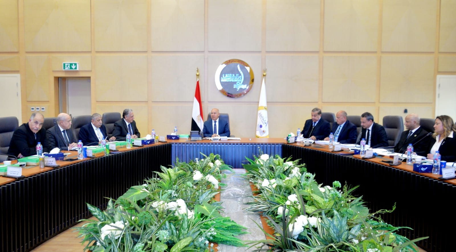 وزير النقل يوجه بتوسع عمل شركة الطرق والكباري خارج مصر 2
