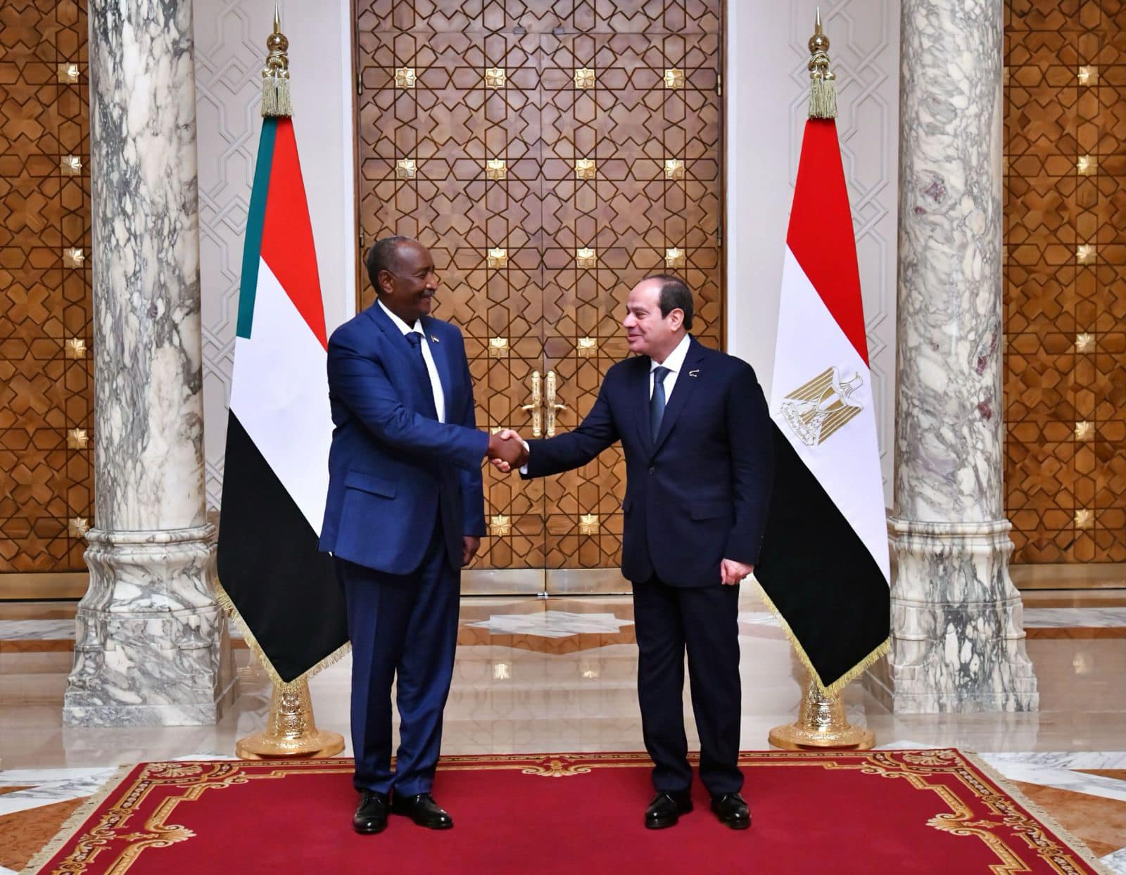 الرئيس السيسي يؤكد على خصوصية العلاقات الأخوية التاريخية بين مصر والسودان 2