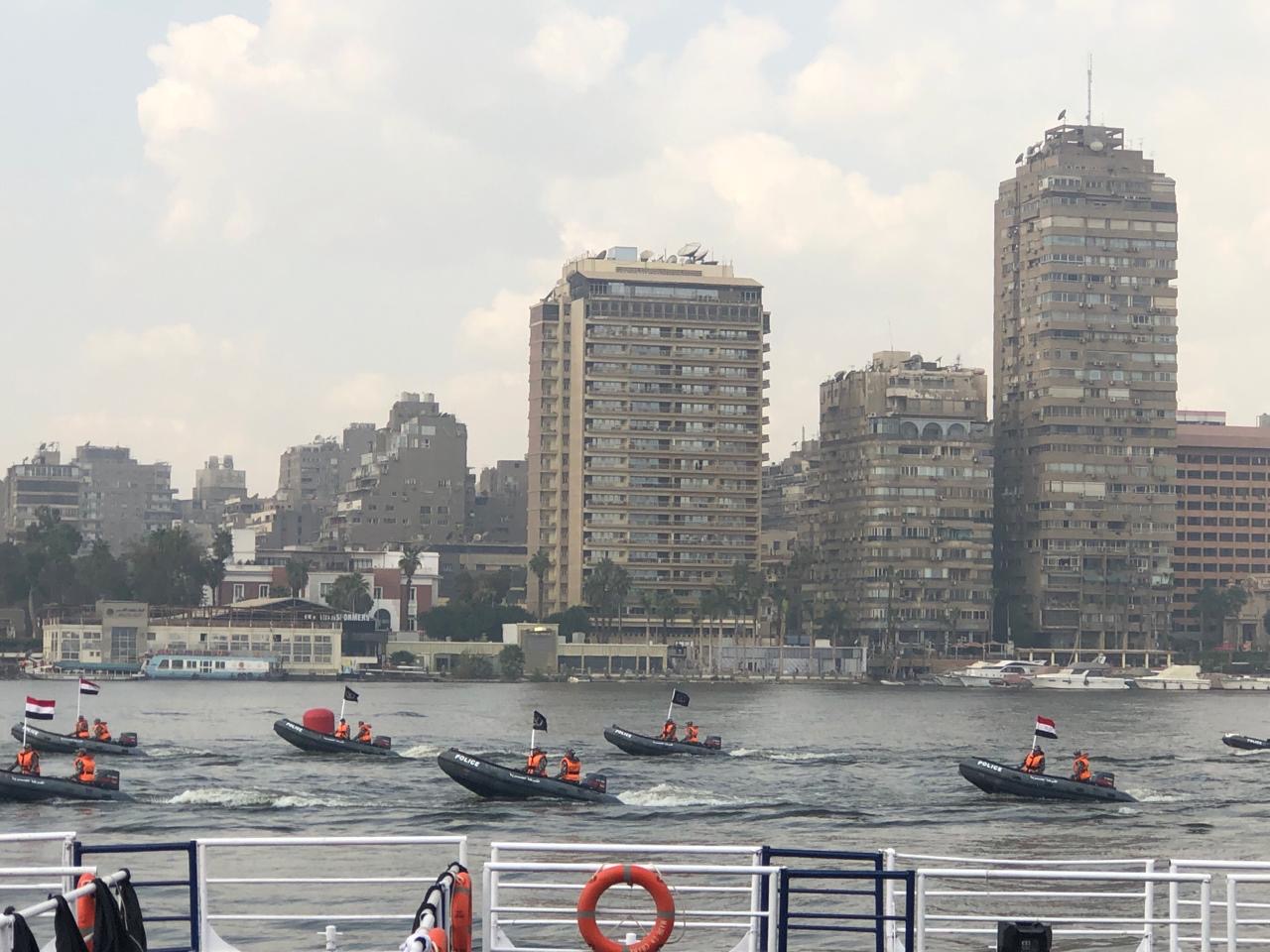 شرطة البيئة والمسطحات تنظم عروضا مائية بنهر النيل احتفالا بعيد الشرطة الـ72 2