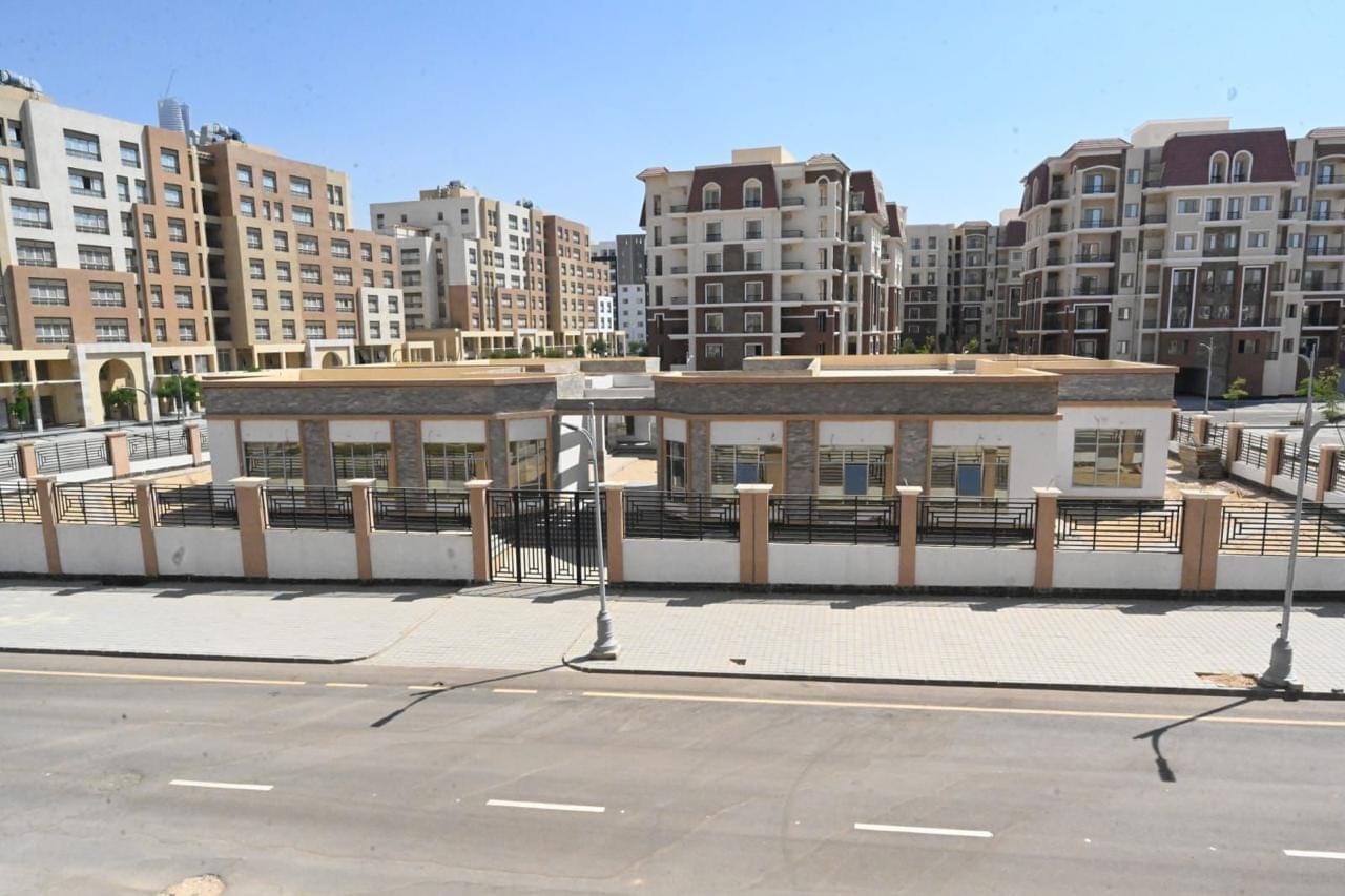 وزير الإسكان: مشروعات الخدمات والمرافق بالحي السكني الثالث يضم 24 ألف وحدة سكنية 3