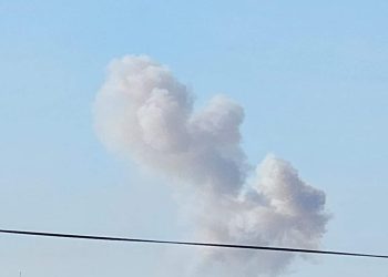 إعلام فلسطيني: إطلاق نار كثيف وقصف مدفعي في محيط مجمع ناصر الطبي 4