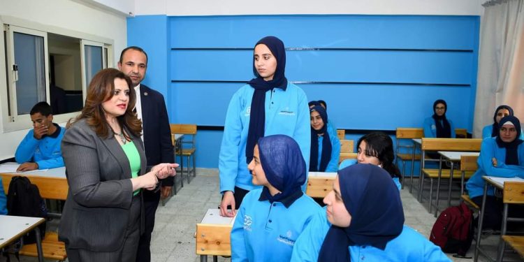 وزيرة الهجرة تزور مدرسة إيجيبت جولد للتكنولوجيا التطبيقية بمدينة العبور 1