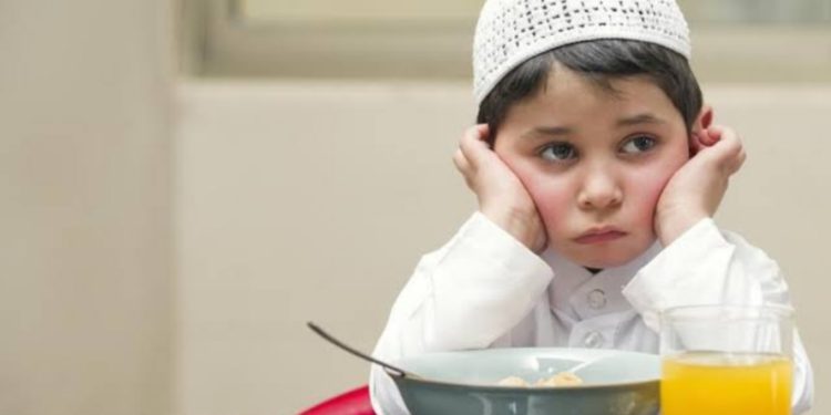 رمضان 2024.. هؤلاء الأطفال ممنوعون من الصيام  1
