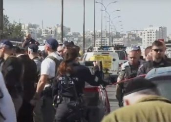 إعلام إسرائيلي: إصابة منزلين في كريات شمونة بصاروخ مضاد للدبابات أطلق من جنوب لبنان 3