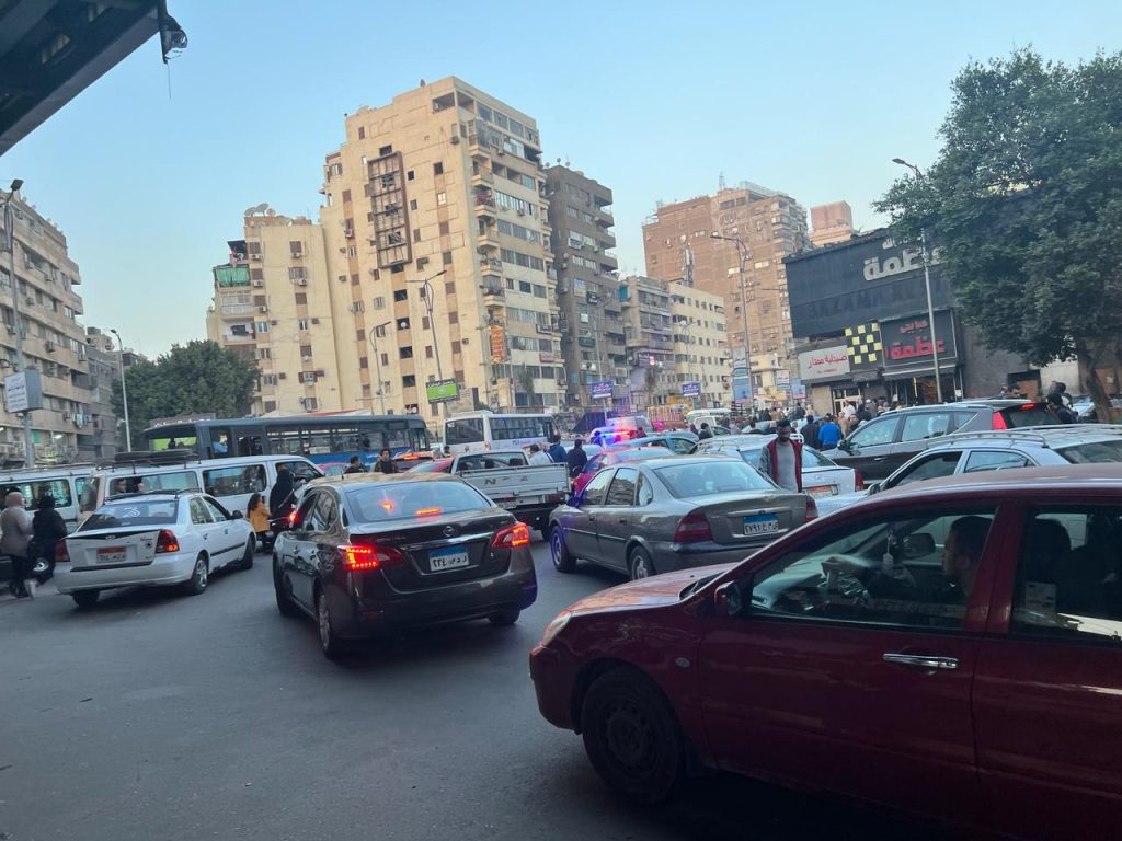 شلل مروري في شارع التحرير بـ الدقي جيزة 3