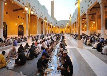 في أول يوم رمضان.. المسلمون والمسيحيون يتشاركون في الصيام 1