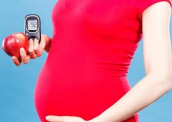 كيث يؤثر سكر الحمل على الأم وجنينها بعد الولادة؟ 2