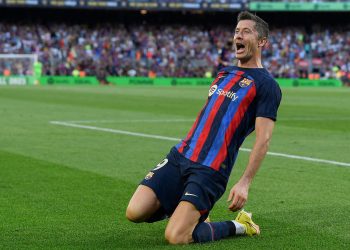 شاهد|ليفاندوسكي يحرز الهدف الأول لـ برشلونة أمام نابولي في دوري أبطال أوروبا 3