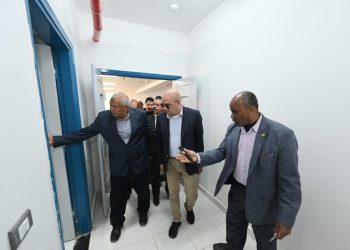 وزير الاسكان يفتتح مشروعات بمحافظة الوادي الجديد