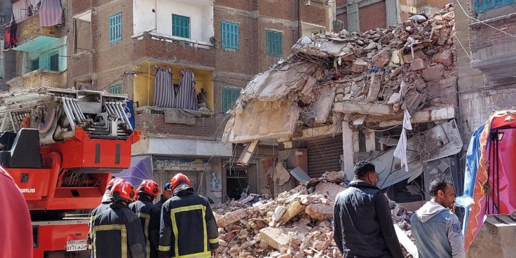 التفاصيل الكاملة لحادث انهيار عقار بالإسكندرية