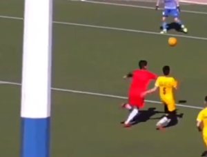 "بإصابة خطيرة".. وفاة لاعب بالدوري الجزائري |فيديو 1