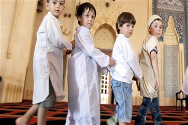 حكم اصطحاب الاطفال الى المساجد