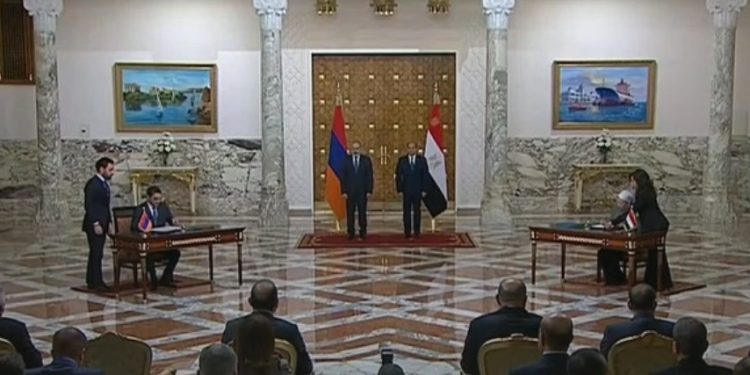 السيسي يستقبل رئيس الوزراء الأرميني في قصر الاتحادية 1