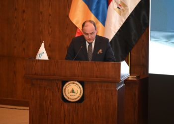 وزير التجارة : نعمل على دعم تطلعات الشعبين المصري والأرميني لتحقيق التنمية الاقتصادية والاجتماعية 5