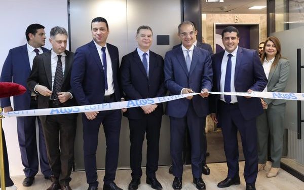 وزير الاتصالات يفتتح المقر الجديد لمركز الخدمات العالمية لشركة "أتوس Atos" الفرنسية فى القاهرة 1