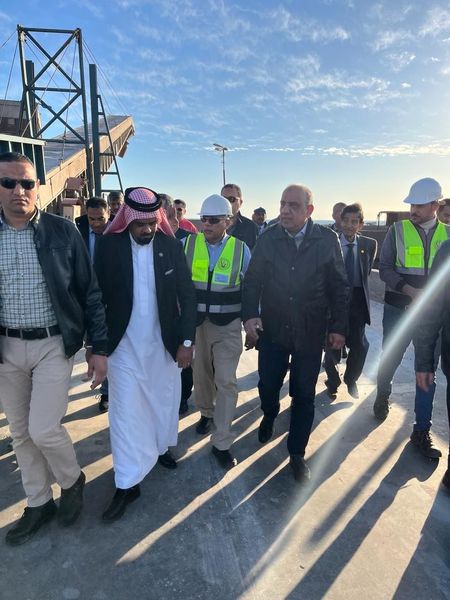في جولة ميدانية.. وزير قطاع الأعمال العام يتفقد شركة سيناء للمنجنيز بمدينة أبو زنيمة 2